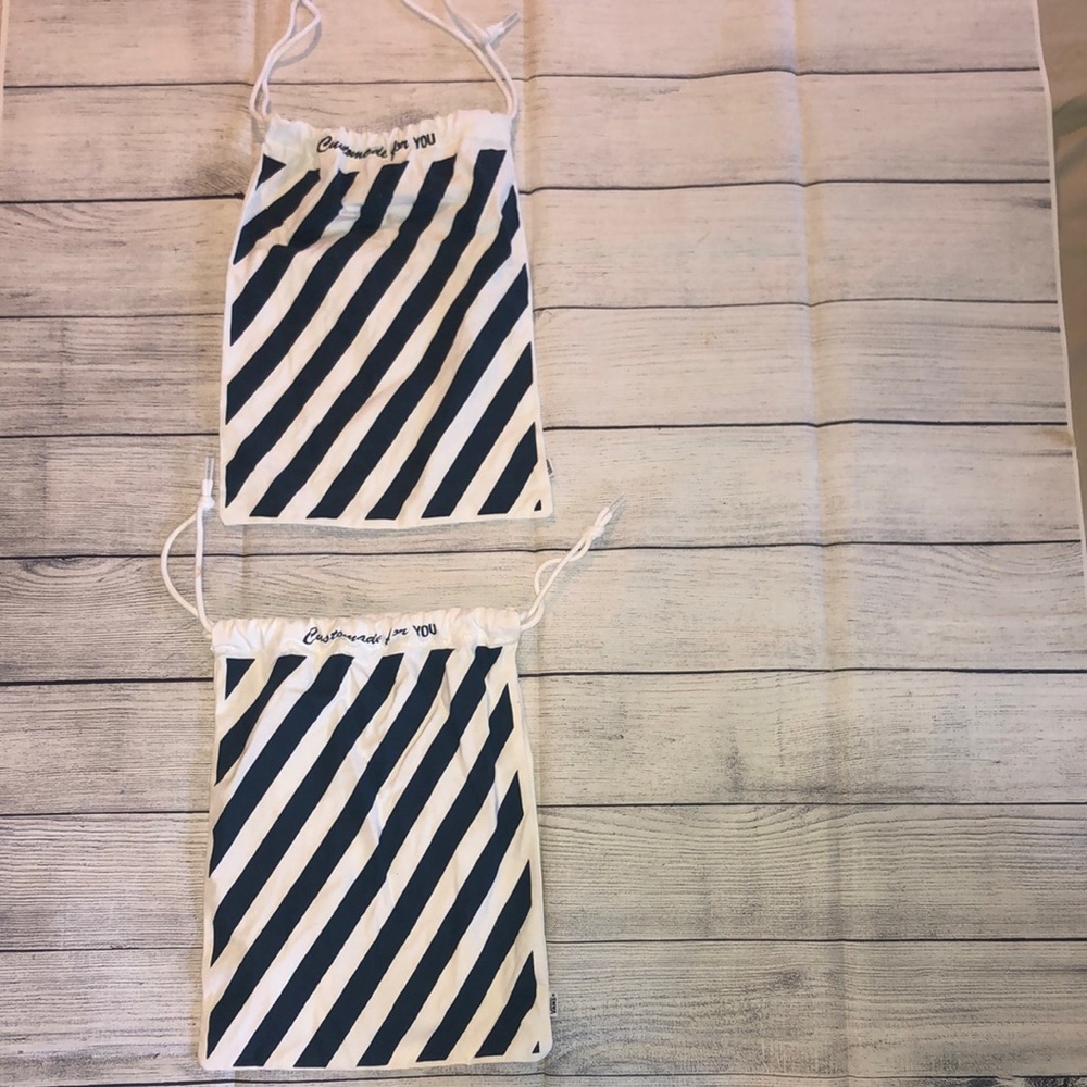Vans Dustbags (2)